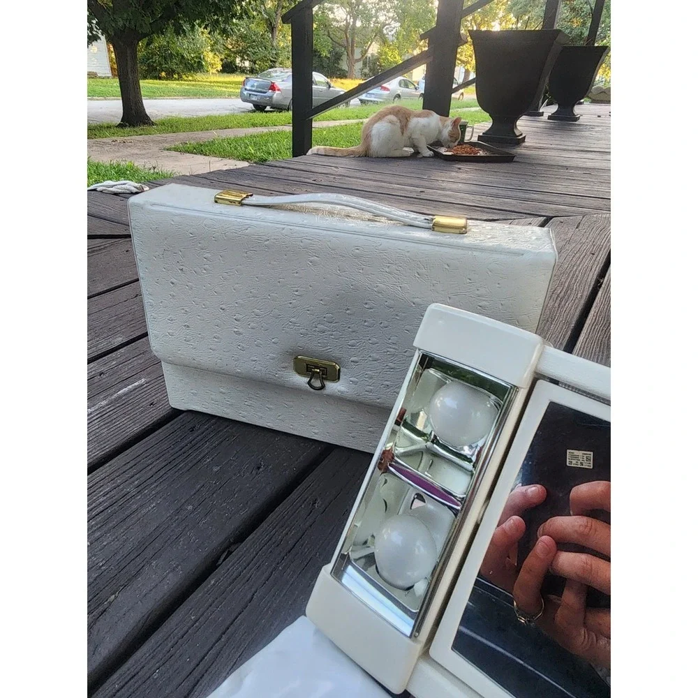 Vintage 1960s Underwriters Laboratories Lighted Table Vanity Mirror & Case HTF